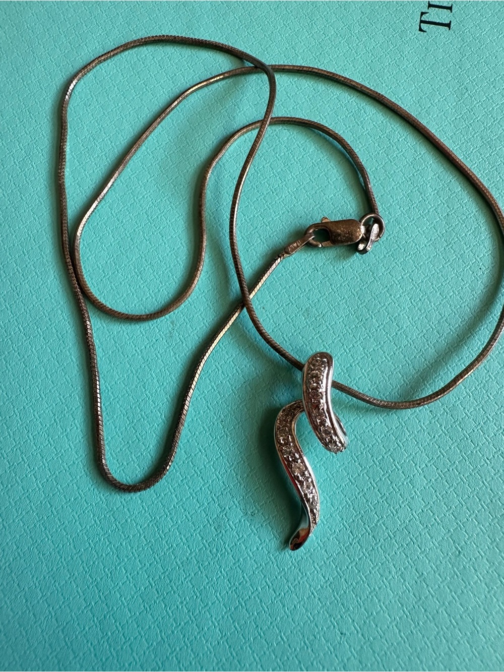 Vintage Sterling Chain With Cz Ribbon Elegant 925 Charm